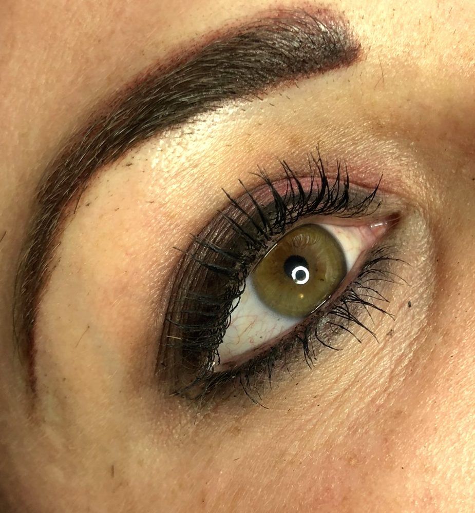 Powder brows & smudgy liner by Elnari, permanent makeup Pretoria